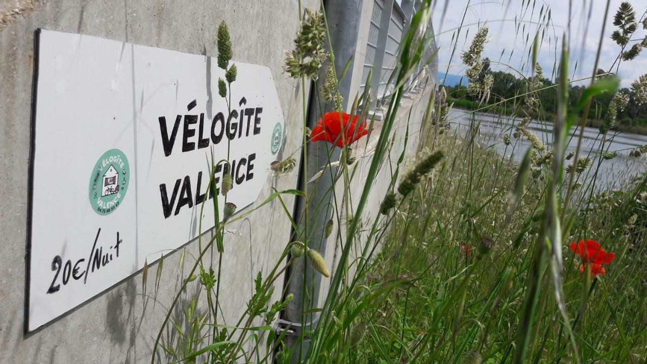 Velo Gite Valence 발랑스 외부 사진